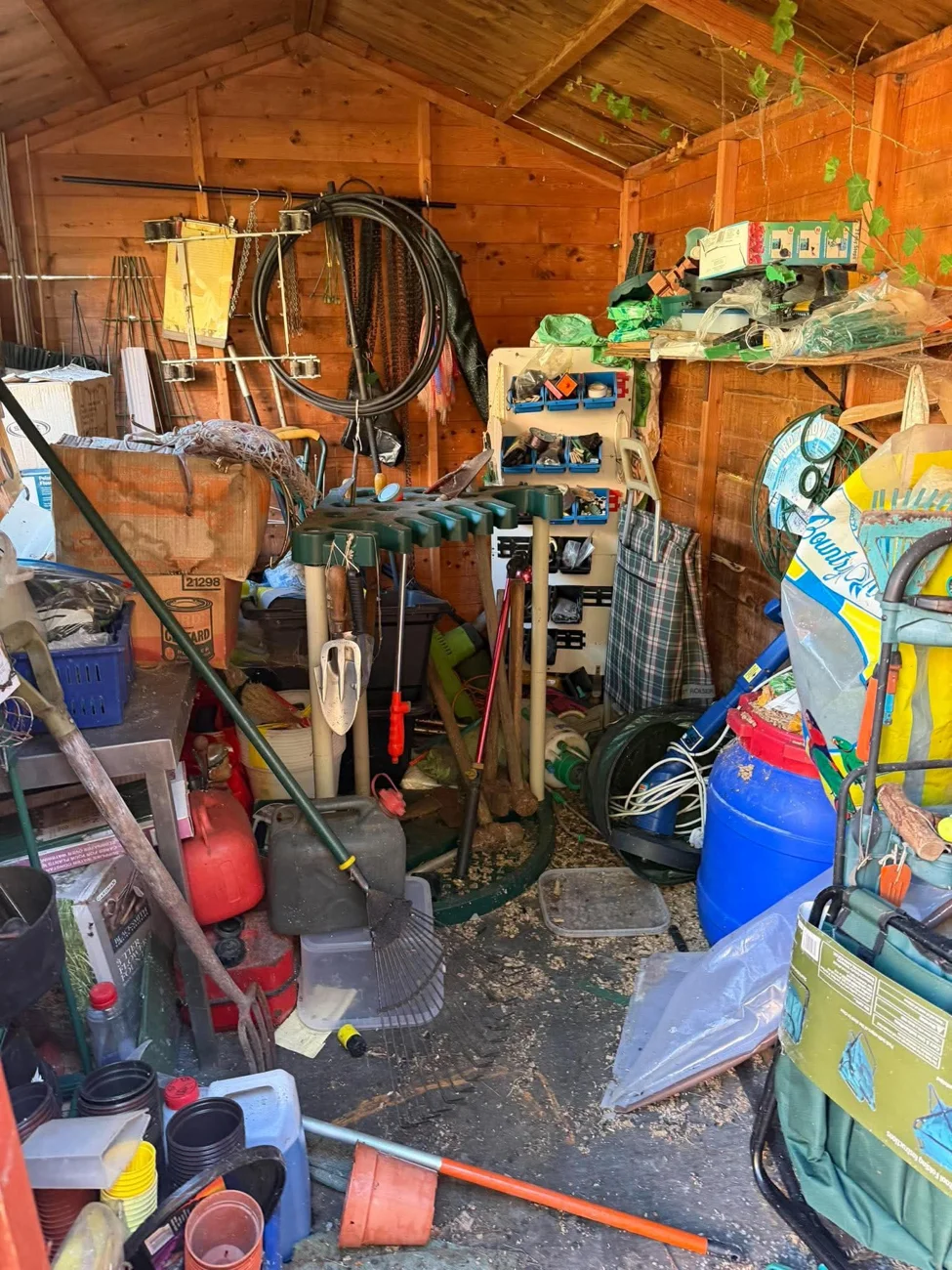 Shed contents clearance before our work